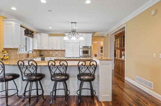 33 Spyglass Place, White Bear Lake, MN 55110