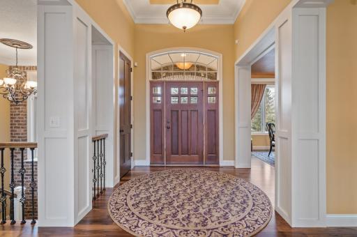 33 Spyglass Place, White Bear Lake, MN 55110
