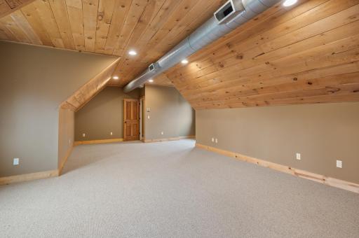 33 Spyglass Place, White Bear Lake, MN 55110