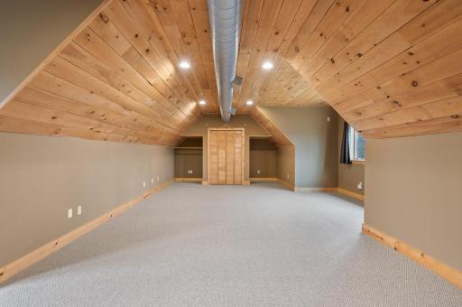 33 Spyglass Place, White Bear Lake, MN 55110