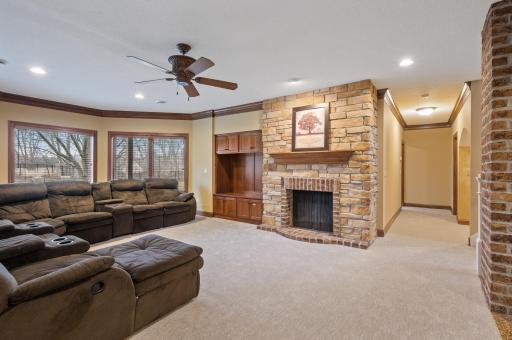 33 Spyglass Place, White Bear Lake, MN 55110