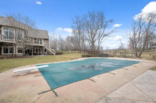 33 Spyglass Place, White Bear Lake, MN 55110