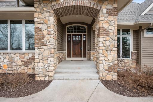33 Spyglass Place, White Bear Lake, MN 55110