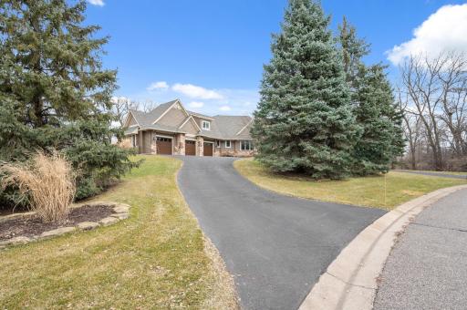 33 Spyglass Place, White Bear Lake, MN 55110