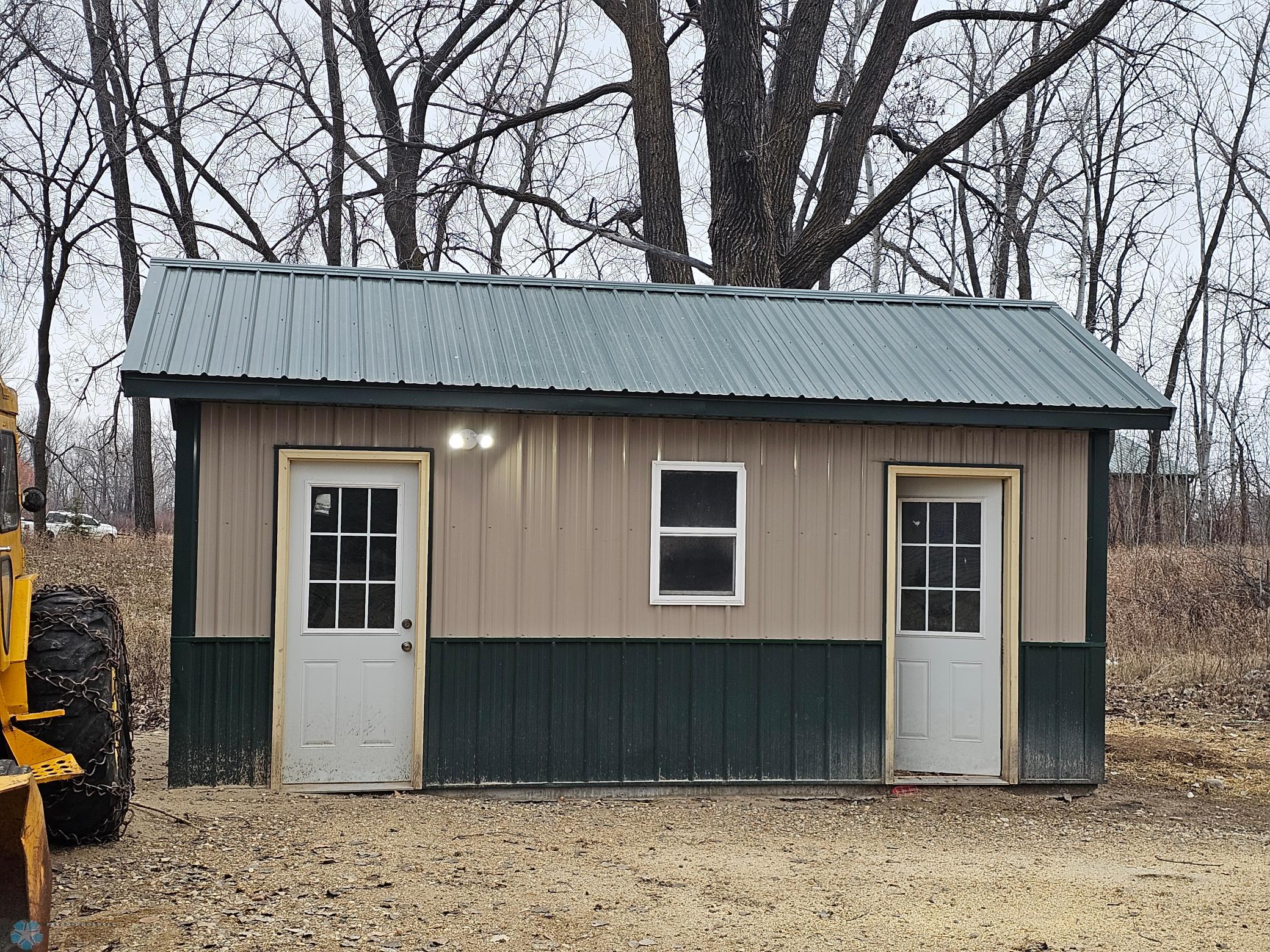 10 x 20 Chicken Coop with Concrete Floors