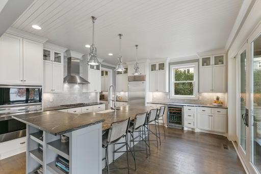 2412 Lafayette Road, Wayzata, MN 55391