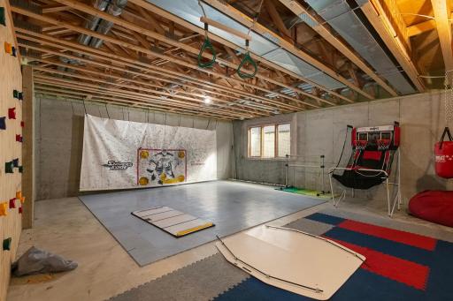 2412 Lafayette Road, Wayzata, MN 55391