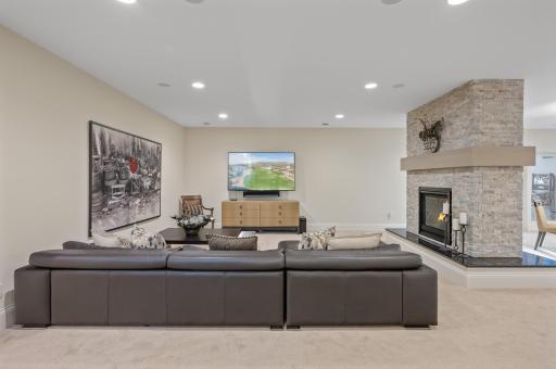 700 Evergreen Knolls, Mendota Heights, MN 55118