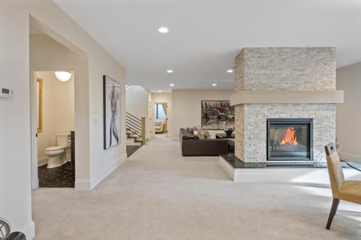 700 Evergreen Knolls, Mendota Heights, MN 55118