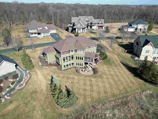 Room for a pool or walk to Medina country club pool