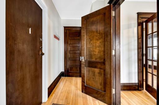 5-web-or-mls-1902 4th Ave S-01.jpg