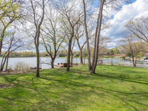 5630 Christmas Lake Point, Excelsior, MN 55331