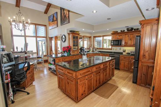 1907 S Le Homme Dieu Drive NE, Alexandria, MN 56308