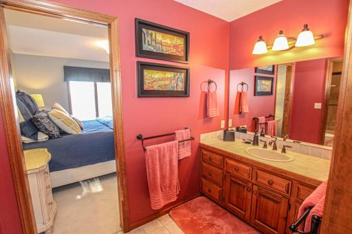 1907 S Le Homme Dieu Drive NE, Alexandria, MN 56308