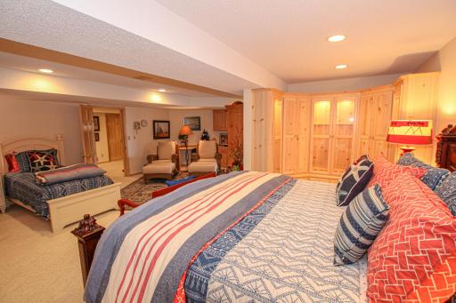 1907 S Le Homme Dieu Drive NE, Alexandria, MN 56308