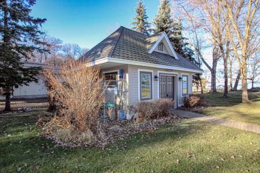 1907 S Le Homme Dieu Drive NE, Alexandria, MN 56308