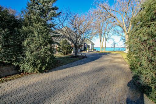 1907 S Le Homme Dieu Drive NE, Alexandria, MN 56308