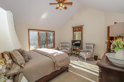 1907 S Le Homme Dieu Drive NE, Alexandria, MN 56308