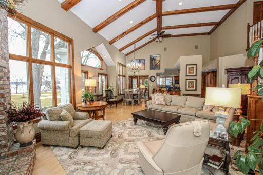 1907 S Le Homme Dieu Drive NE, Alexandria, MN 56308
