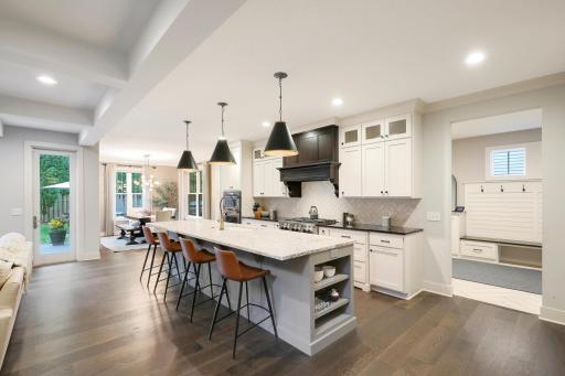 5812 Oaklawn Avenue, Edina, MN 55424