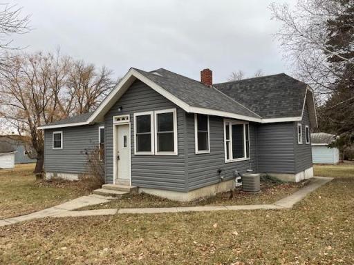306 1st Street SE, Rothsay, MN 56579
