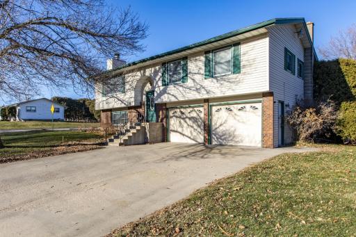 720 4th Avenue NW, Plainview, MN 55964
