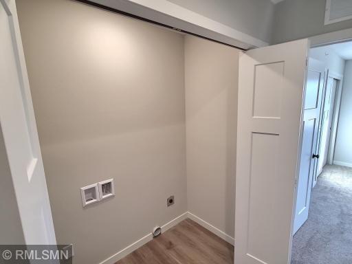 The laundry area is located between the bedrooms so nice and convenient.