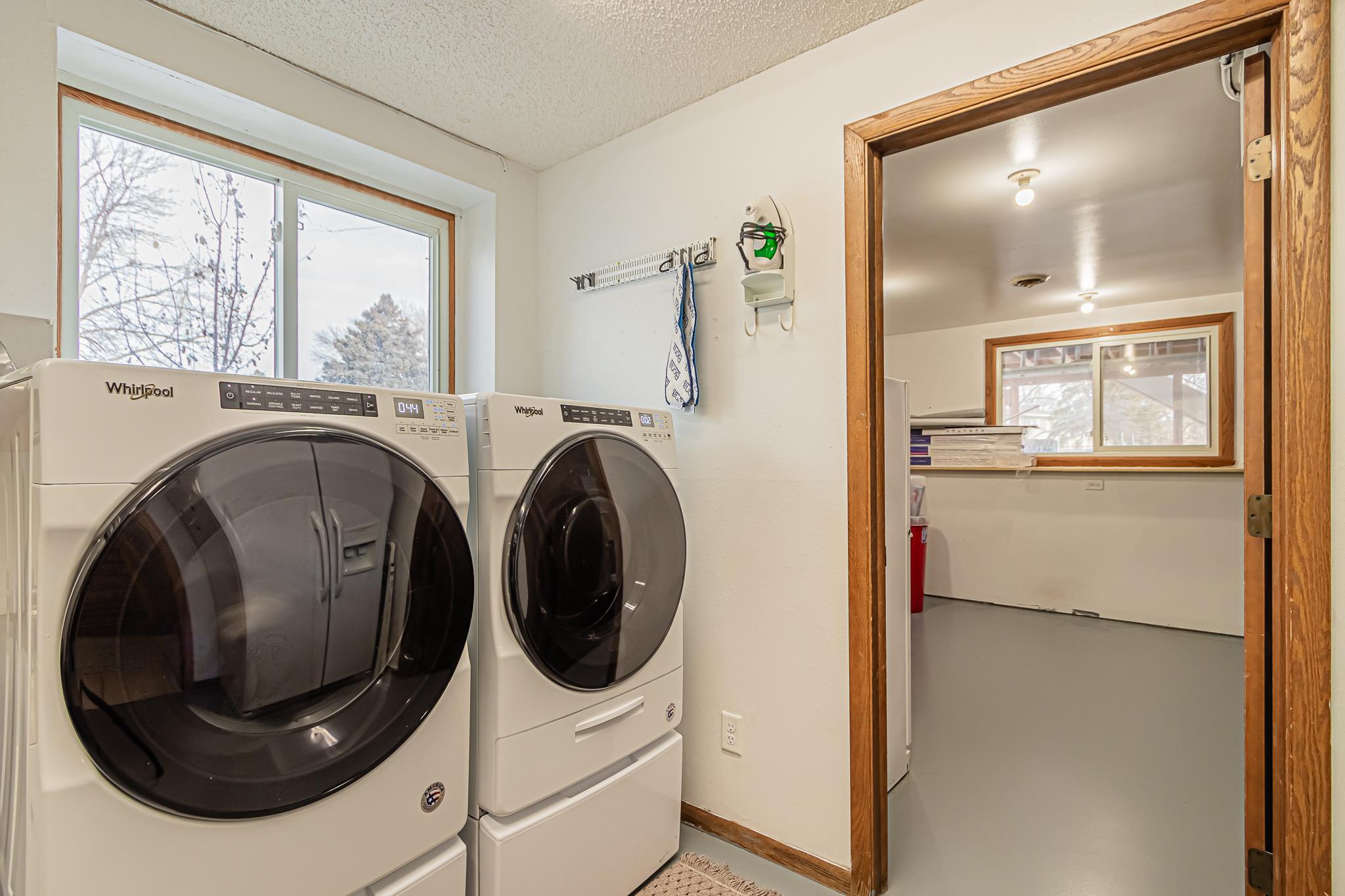 422 Birch Ln, Moorhead, MN 56560-04.jpg