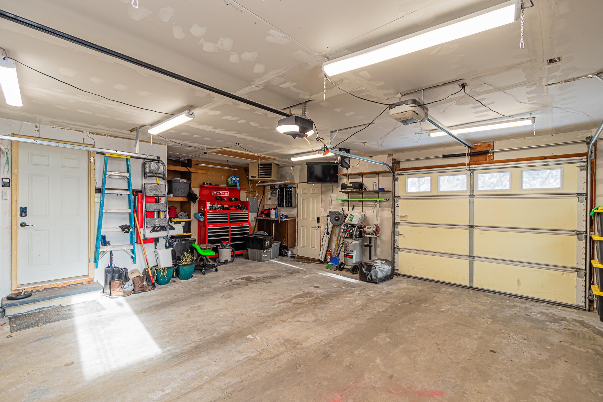 422 Birch Ln, Moorhead, MN 56560-47.jpg
