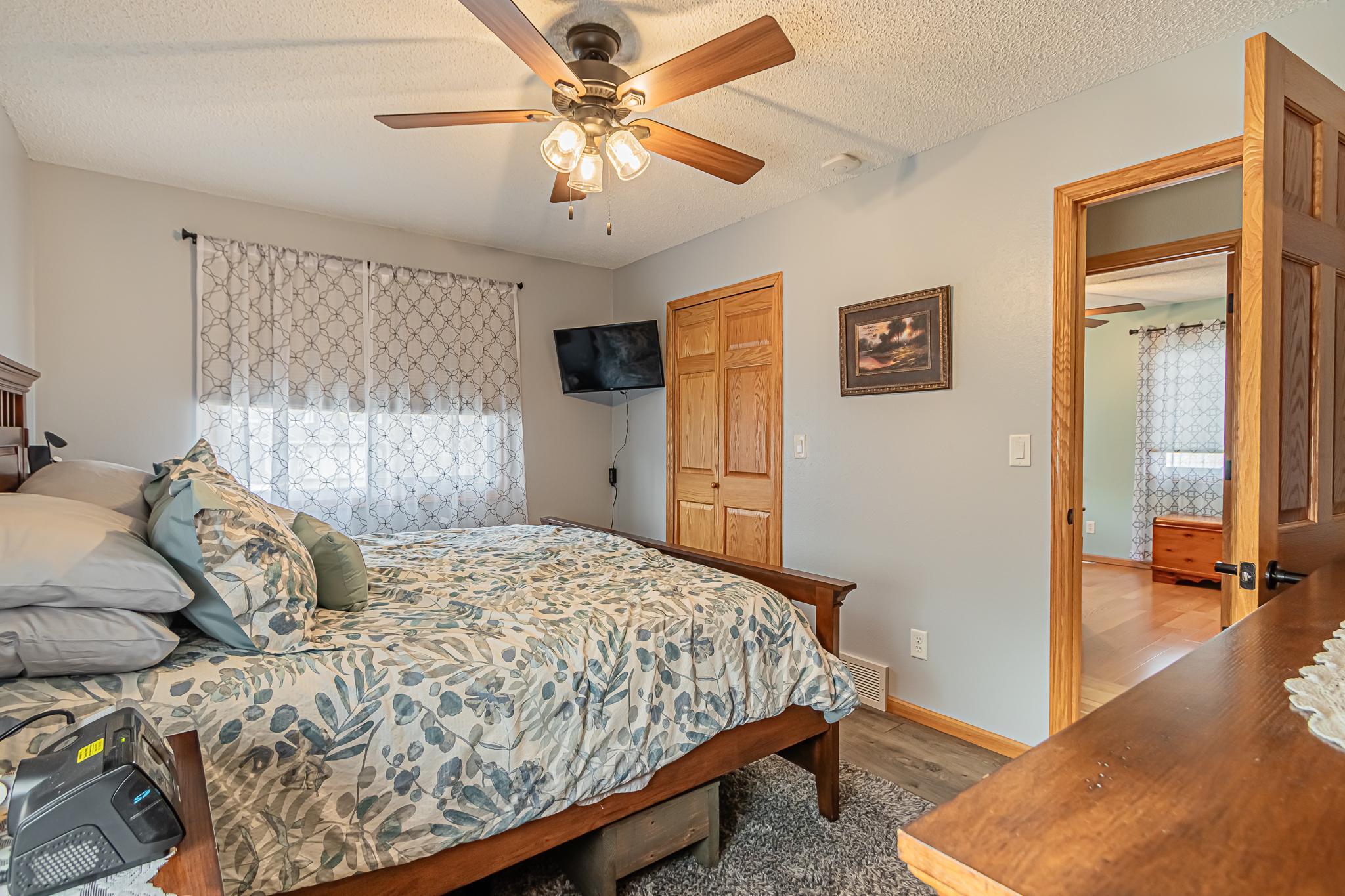 422 Birch Ln, Moorhead, MN 56560-22.jpg