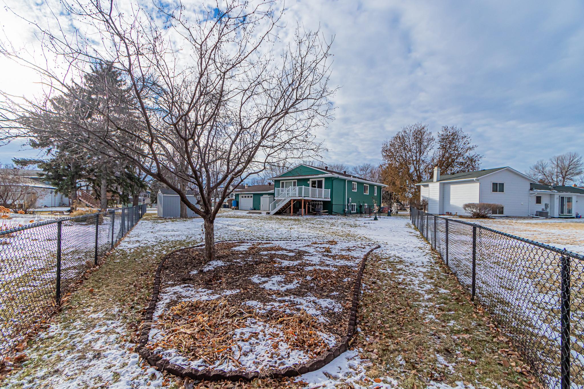 422 Birch Ln, Moorhead, MN 56560-44.jpg