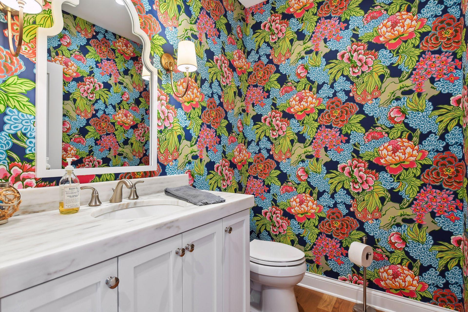 Pretty powder bath off the main foyer