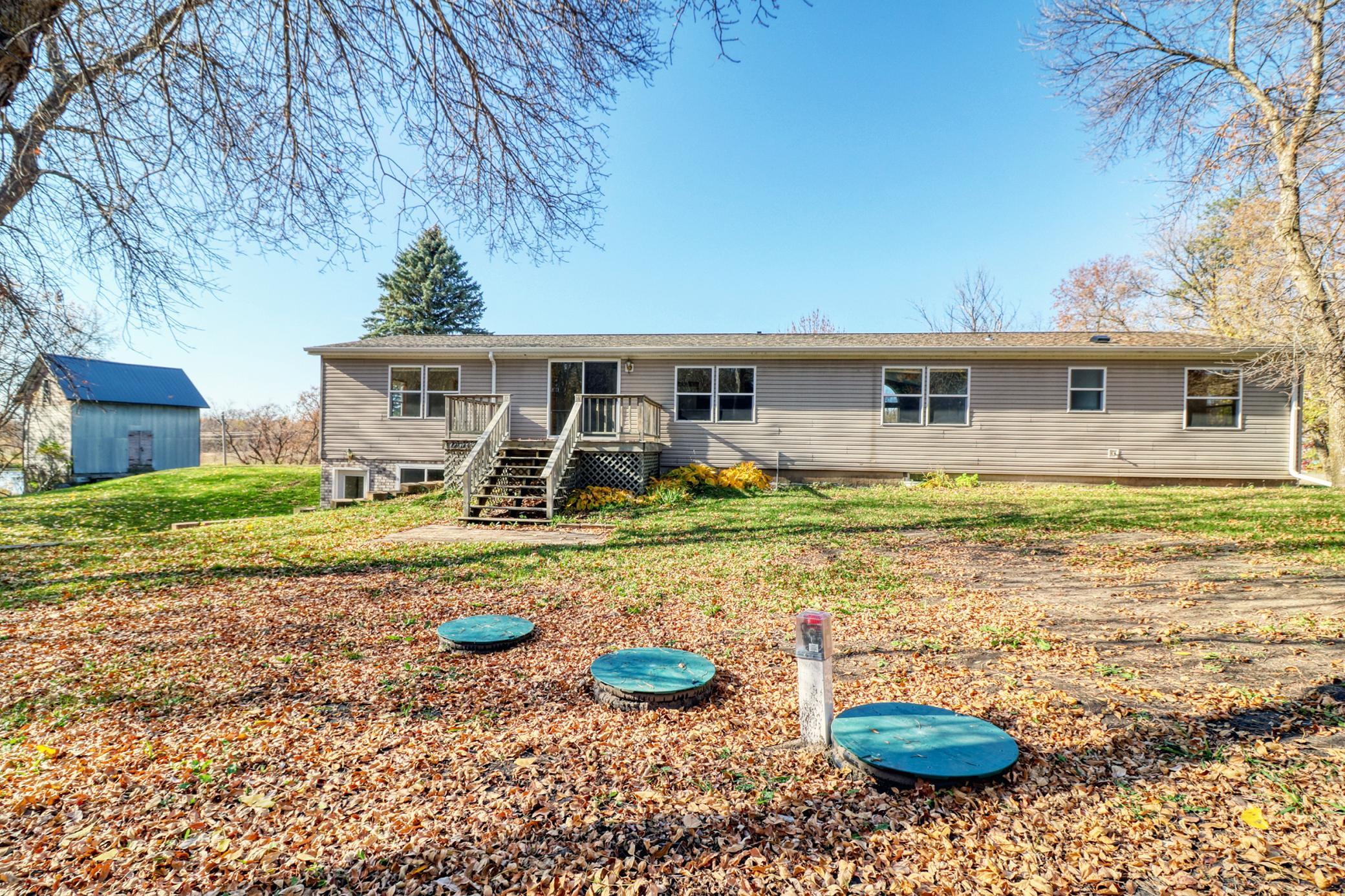 Backyard1_1.jpg