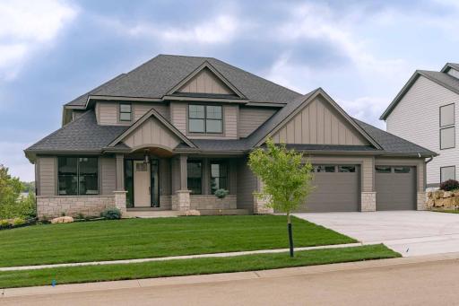 4902 Riley Lane SW, Rochester, MN 55902