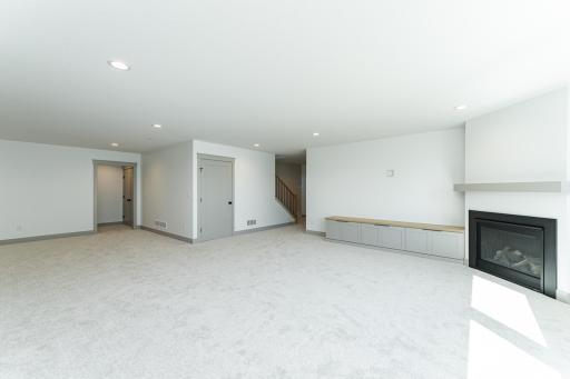 2674 Scenic Point Drive SW, Rochester, MN 55902