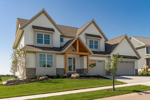 2674 Scenic Point Drive SW, Rochester, MN 55902