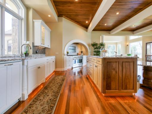 646 E Lake Geneva Road NE, Alexandria, MN 56308