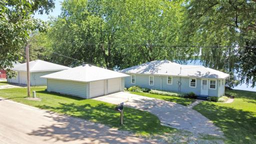 3883 59th Street NW, Maple Lake, MN 55358
