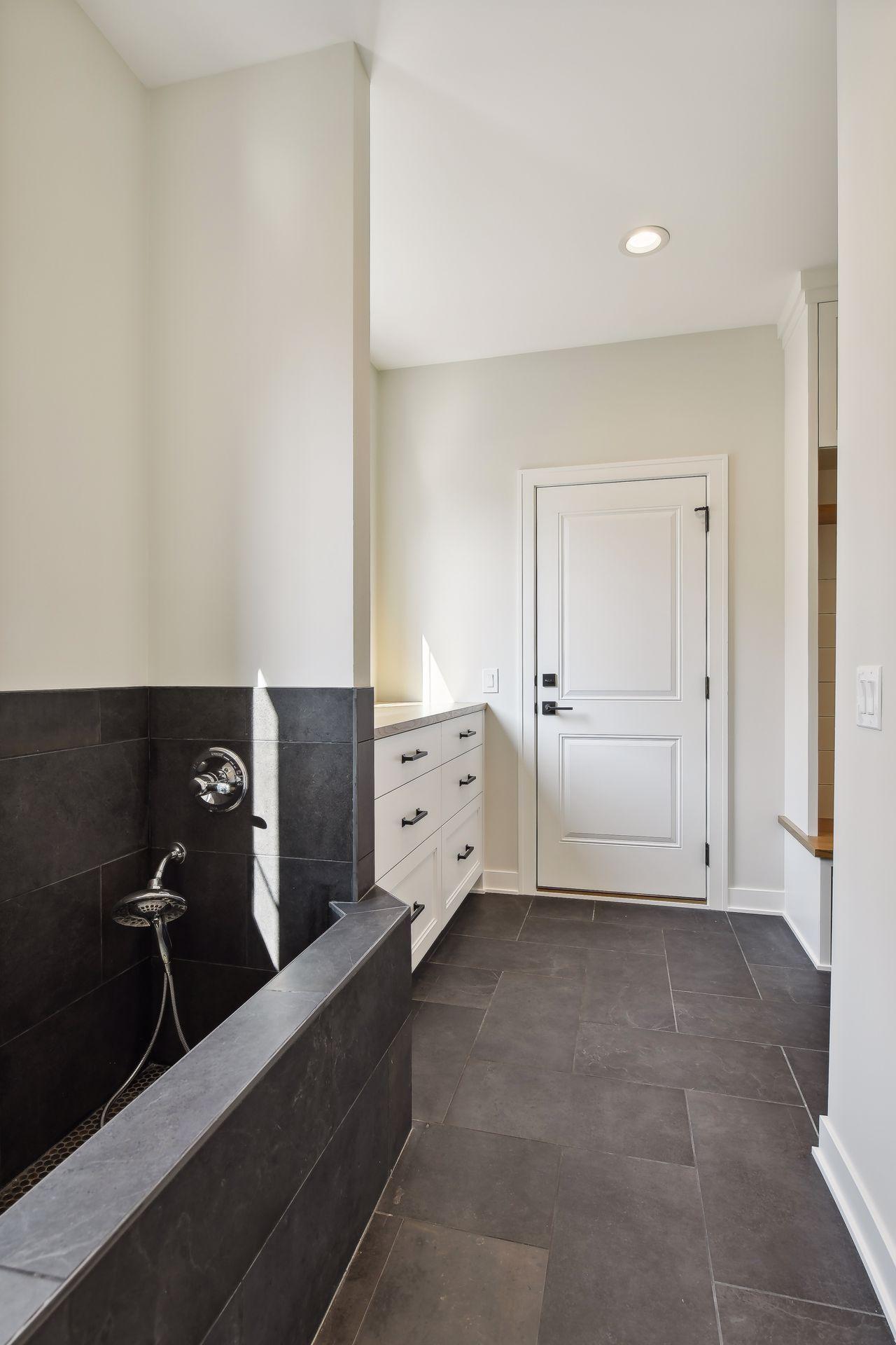 Pet Wash & drop-zone