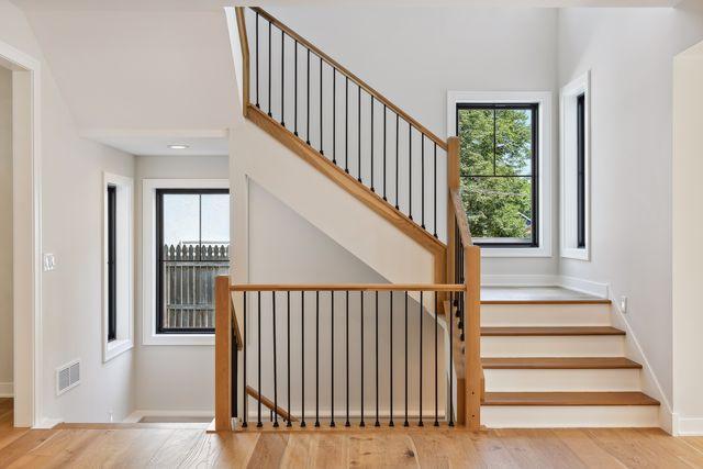 Open staircase 3 stories