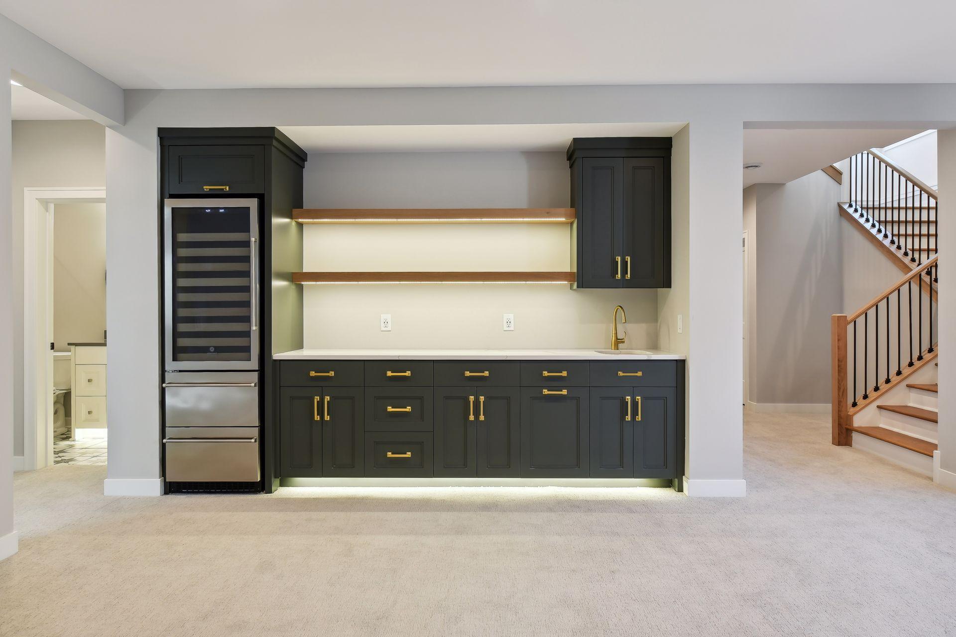 Wet-Bar with wine refrigerator