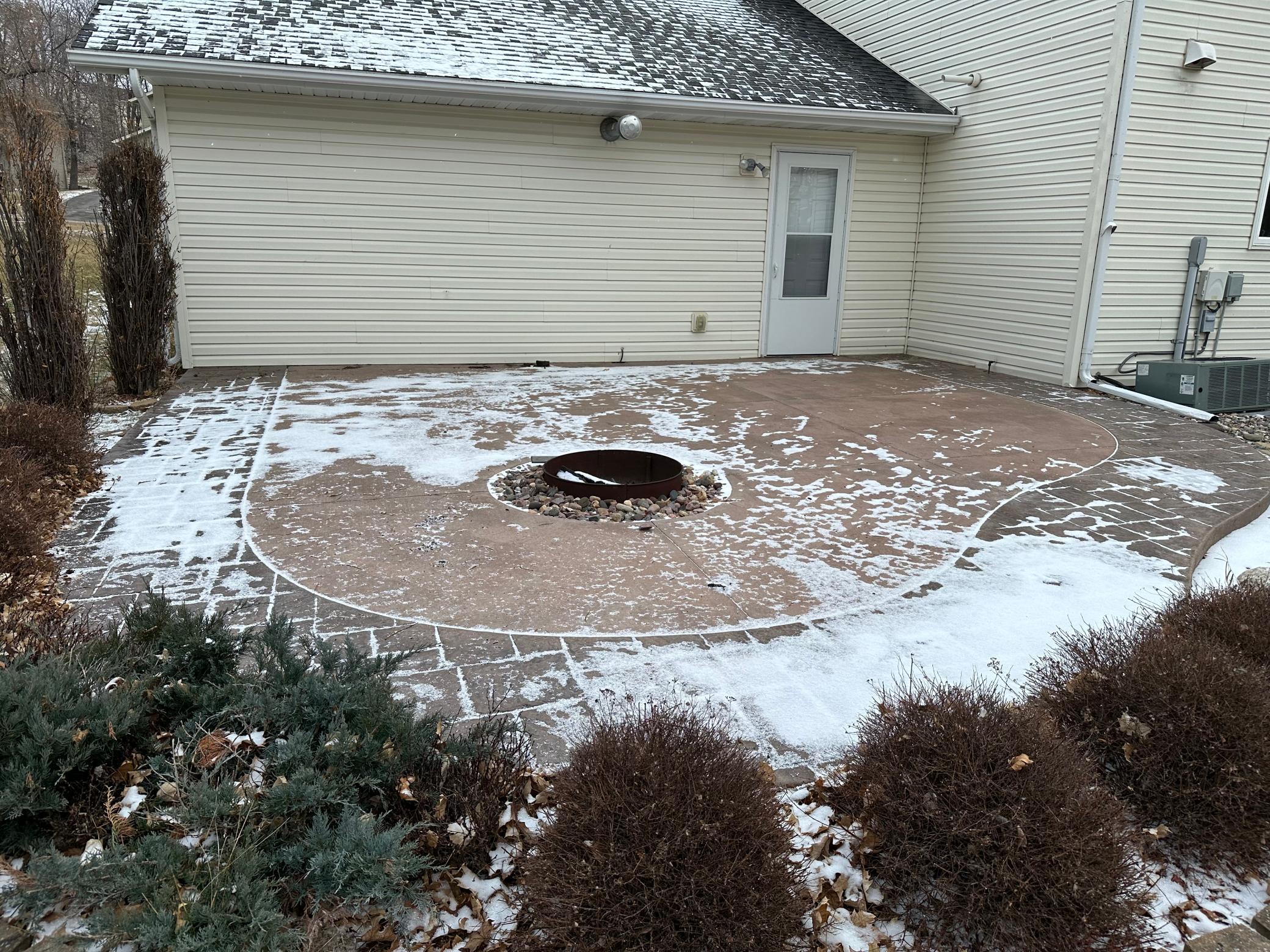 Backyard patio.jpg