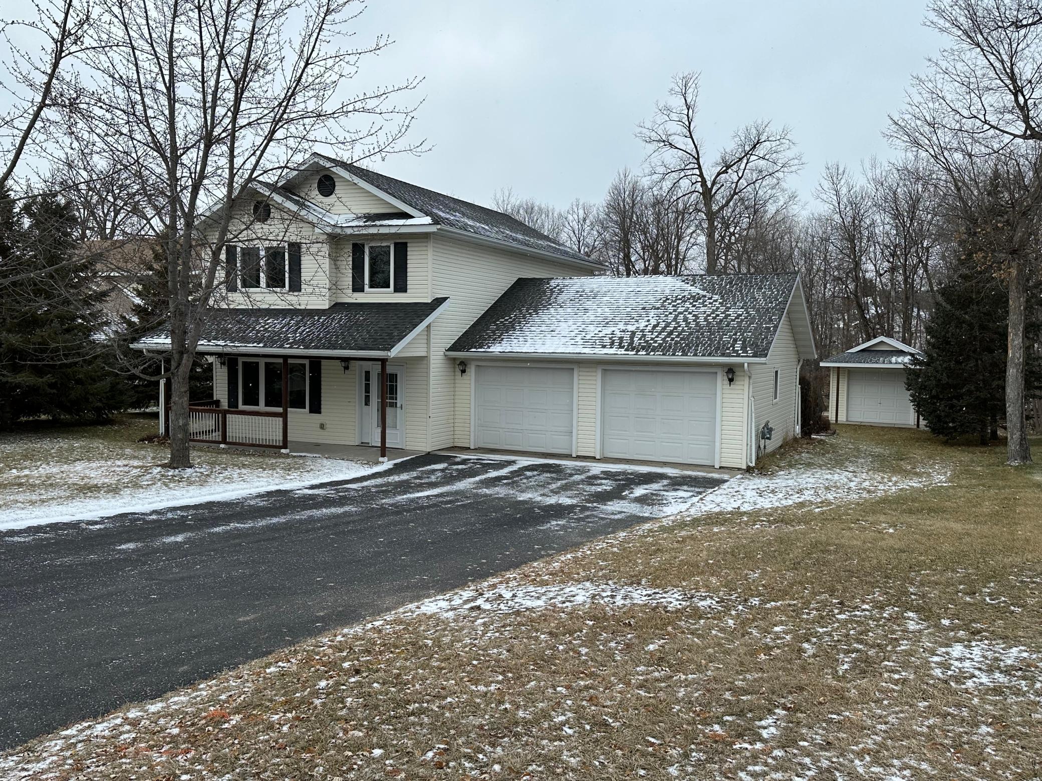 1290 Bayridge Dr..jpg