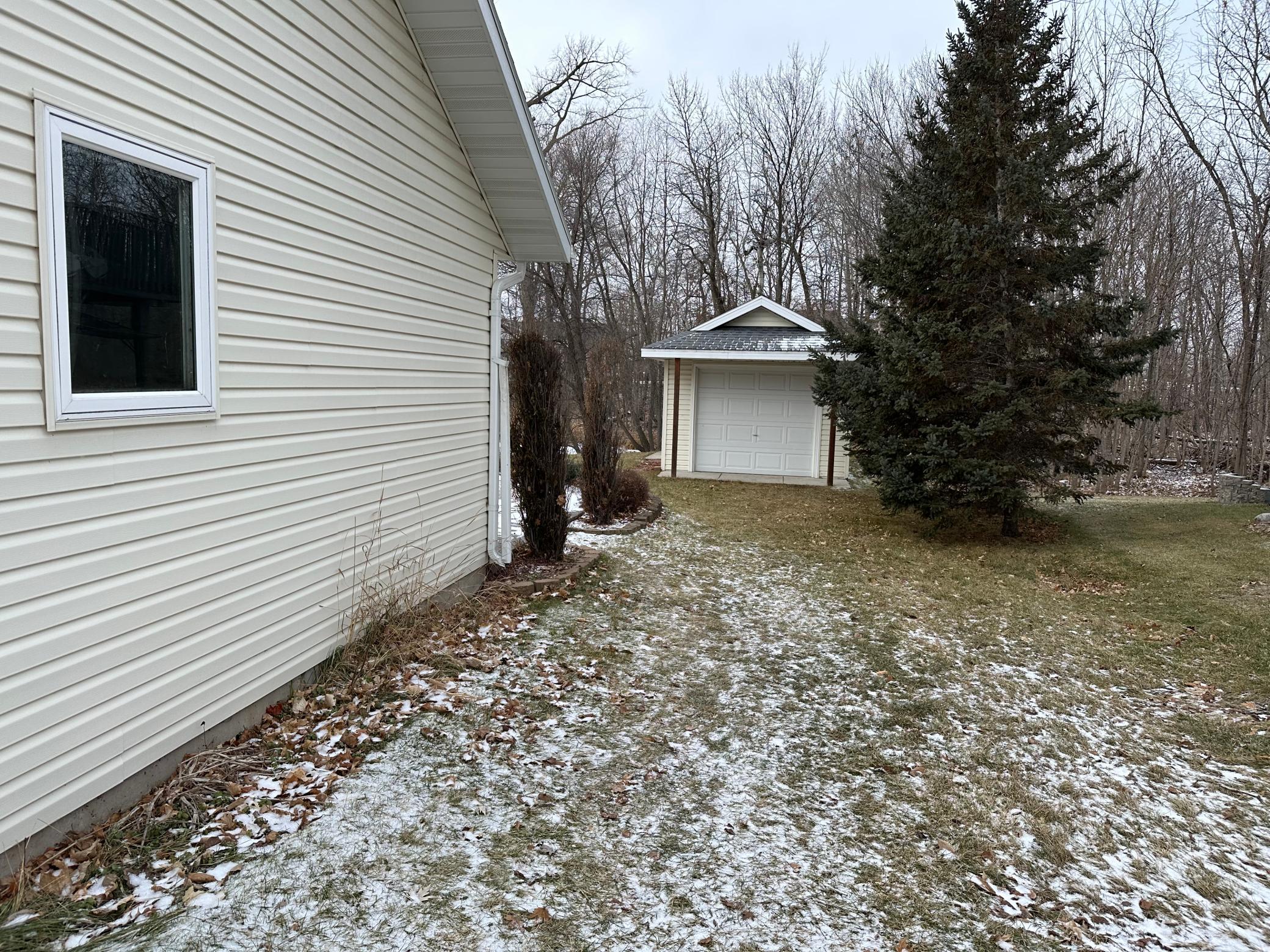 Backyard shed.jpg