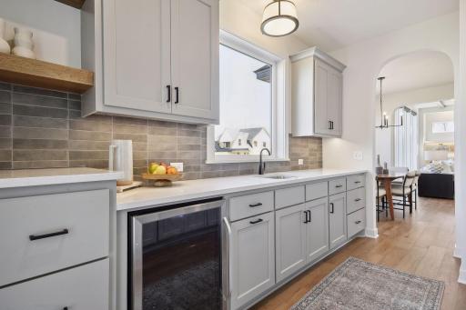 1822 Brookview Court, Medina, MN 55340