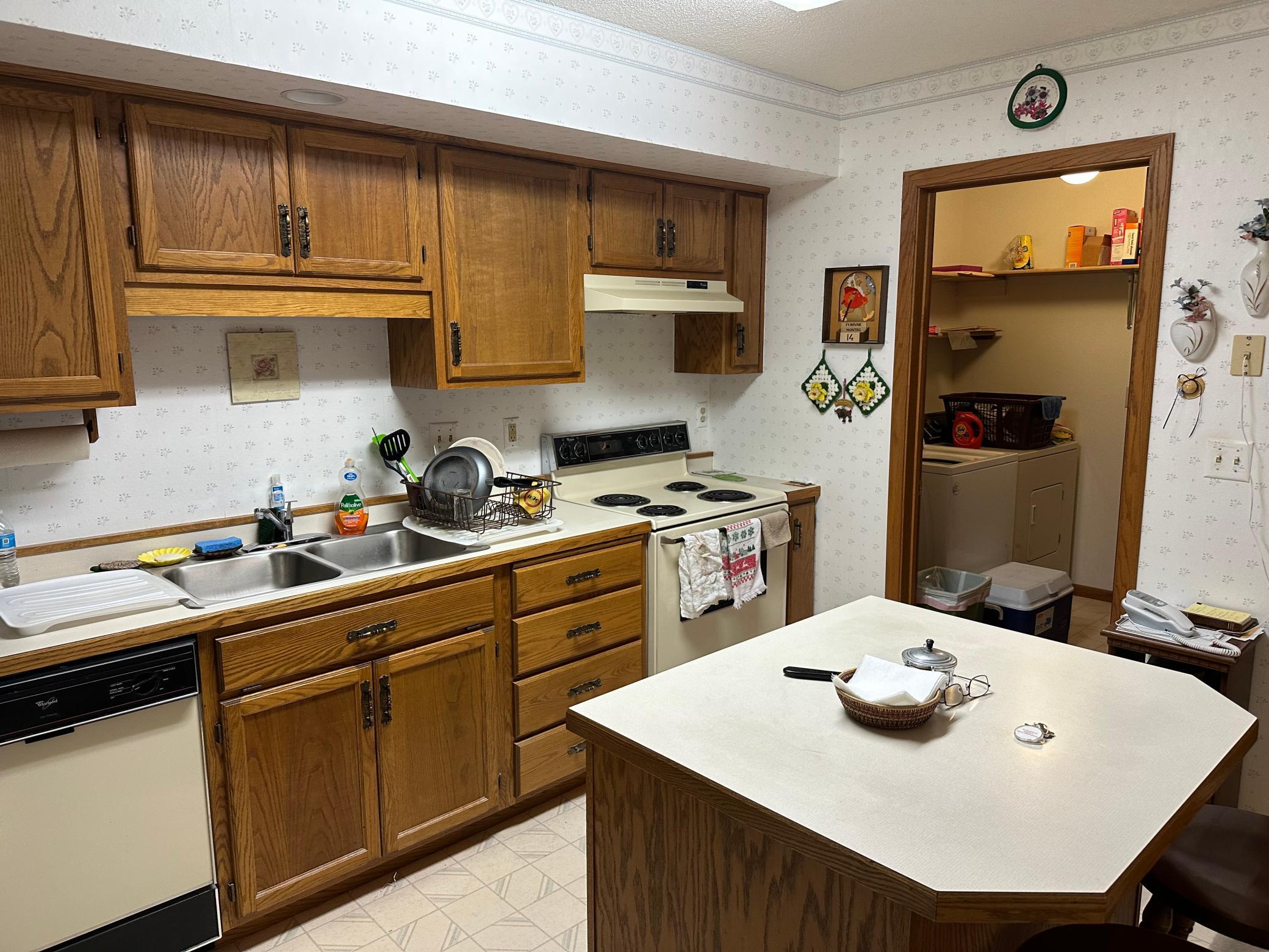 Laundry room.jpg