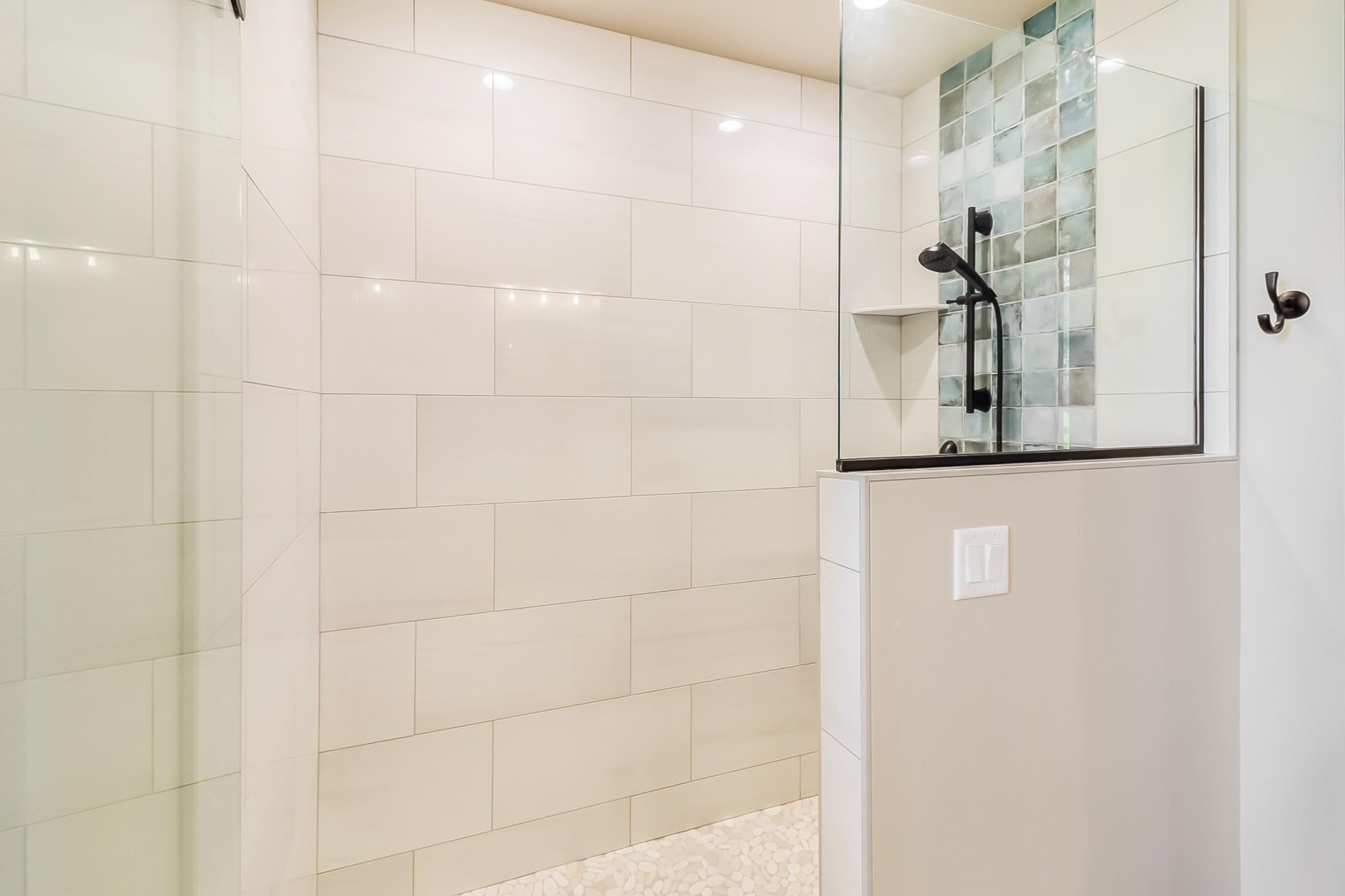 Primary bath 4