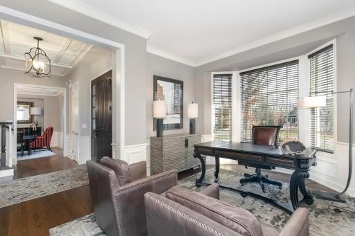 8678 Sherwood Bluff, Eden Prairie, MN 55347