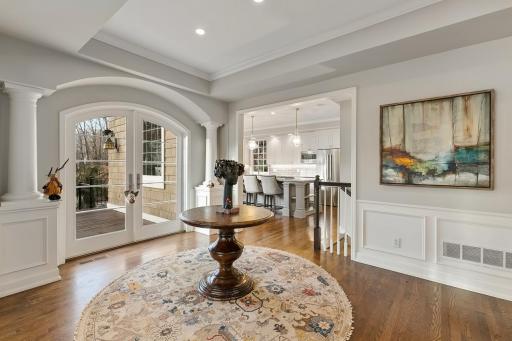 8678 Sherwood Bluff, Eden Prairie, MN 55347