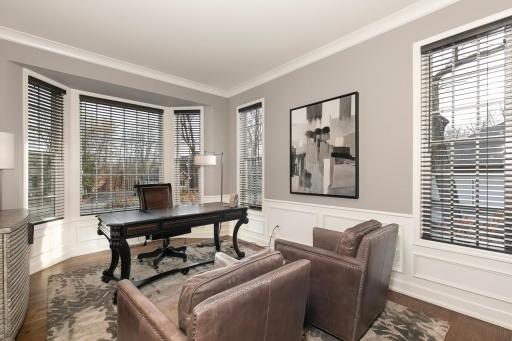 8678 Sherwood Bluff, Eden Prairie, MN 55347
